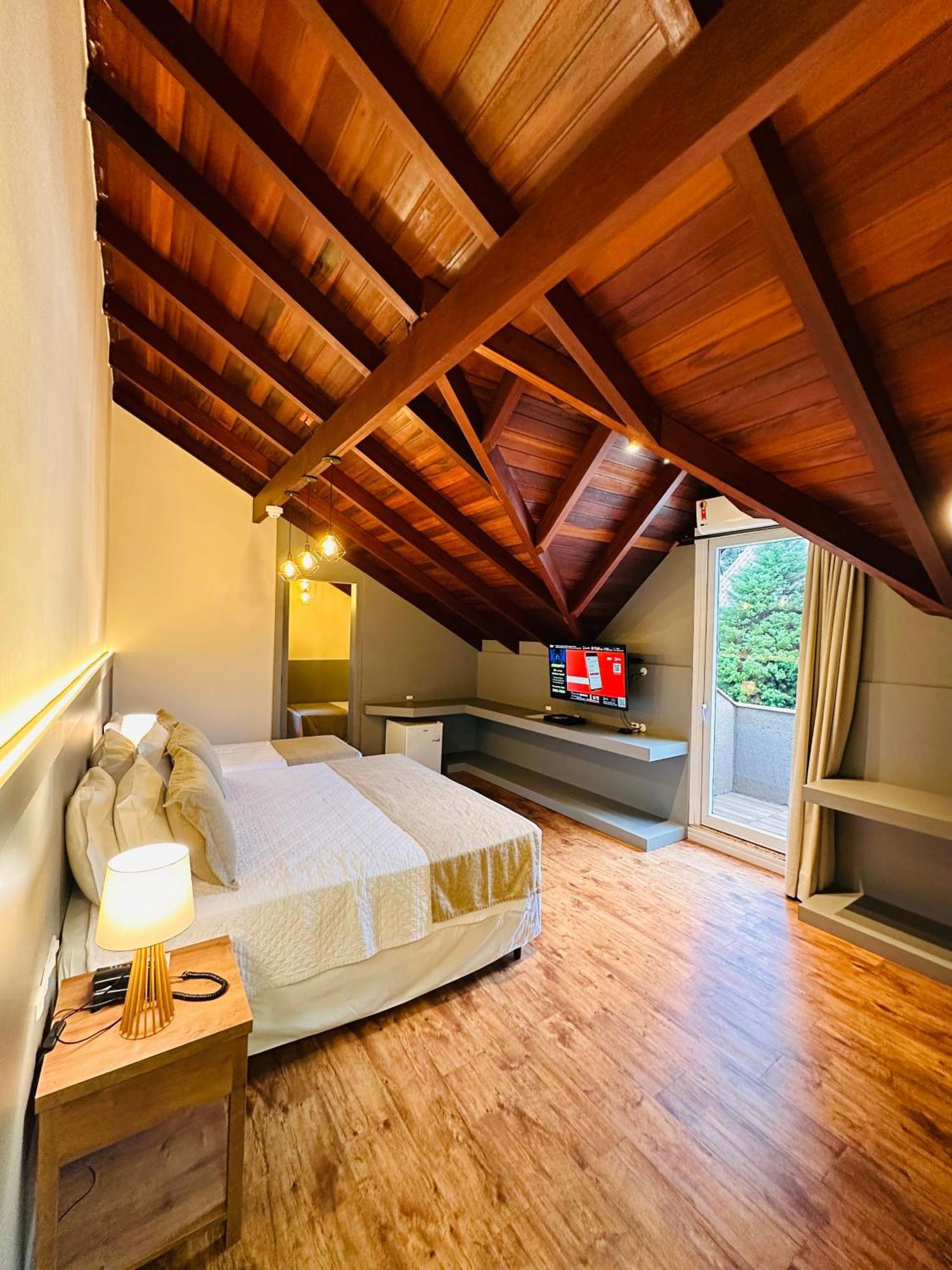 Hotel Pousada Kaster Грамаду Экстерьер фото